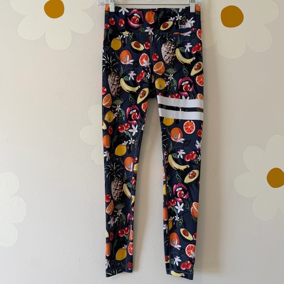 EUC Stronger Label Navy Tropical Fruit Leggings & Biker Shorts Workout Set - Picture 6 of 10